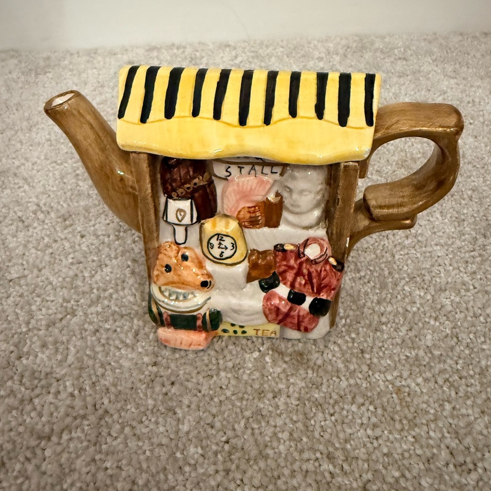 Gibson Ceramic Teapot with Yellow and Brown Details